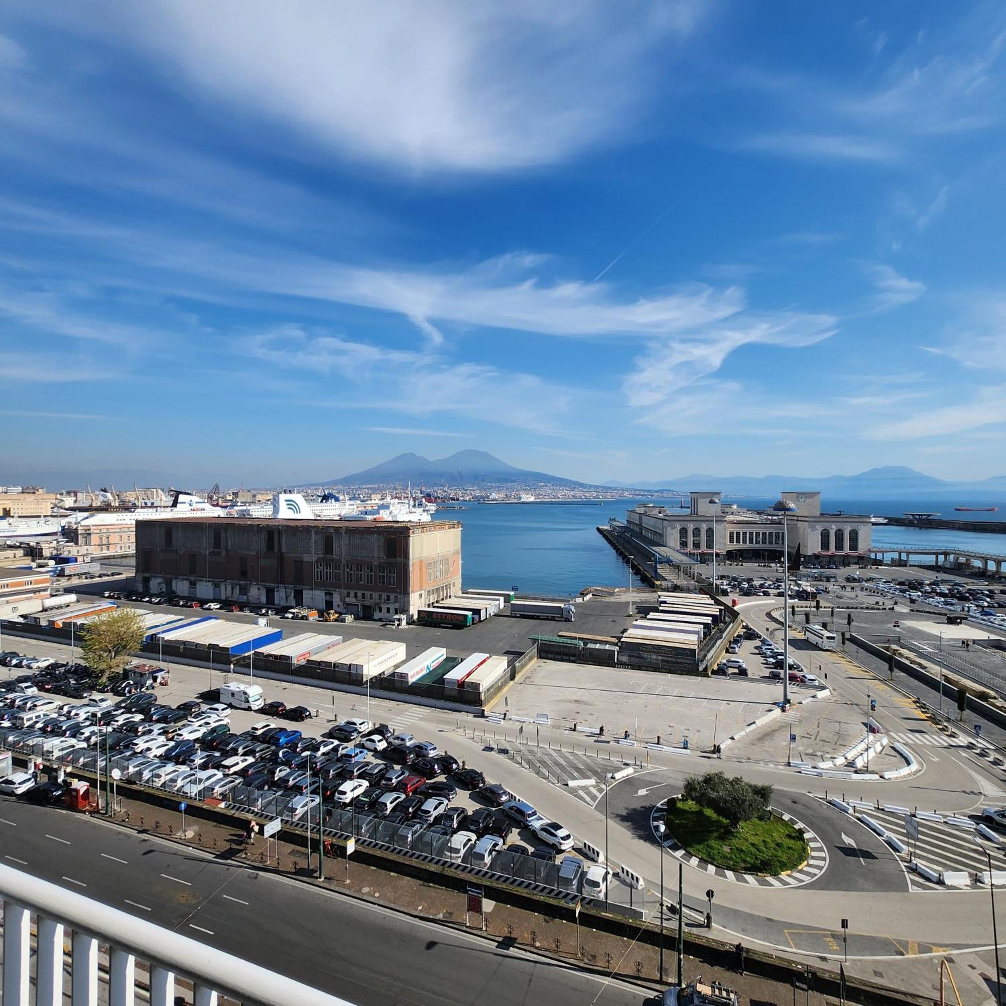 Mia Beverello Naples