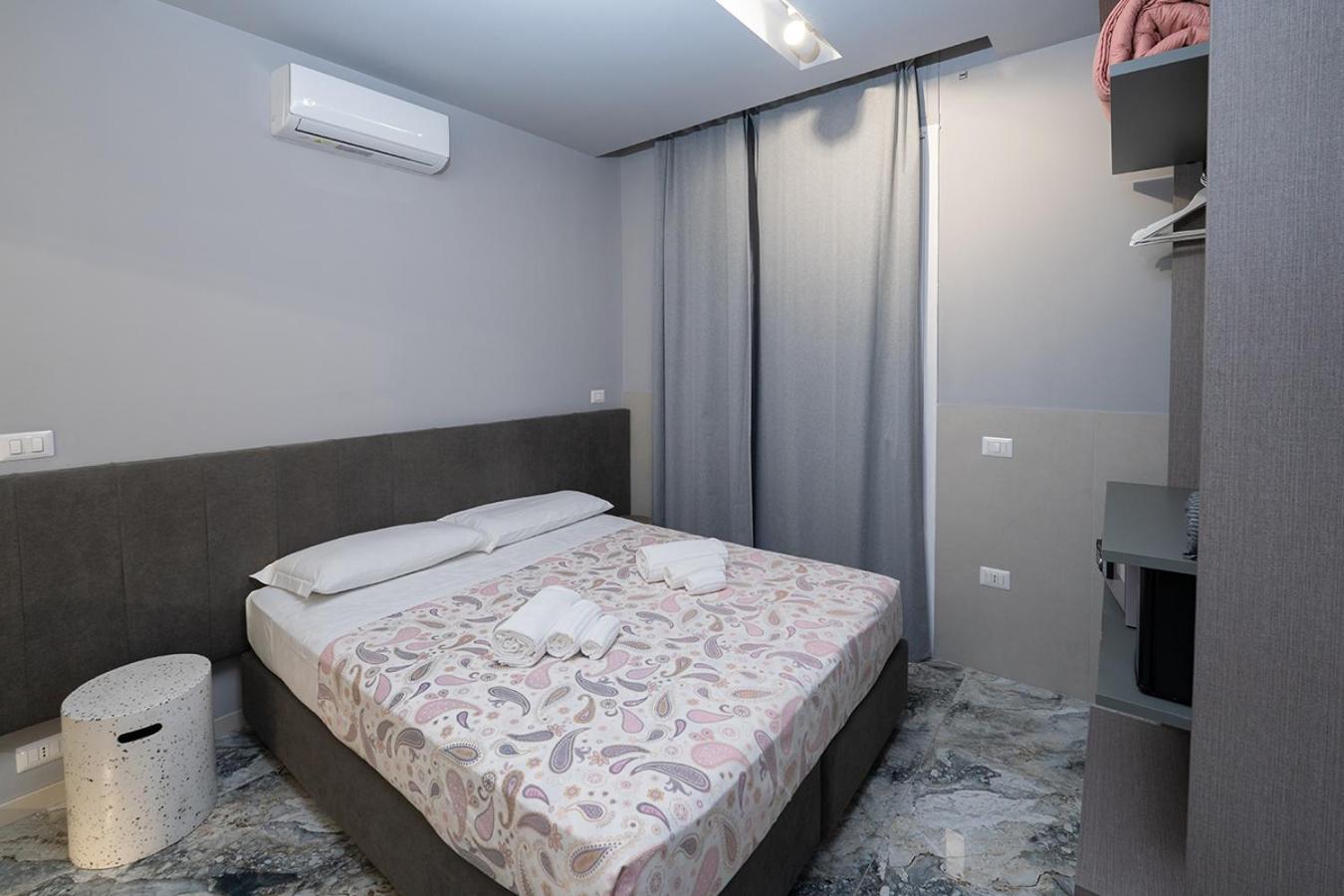 Mia Beverello Naples